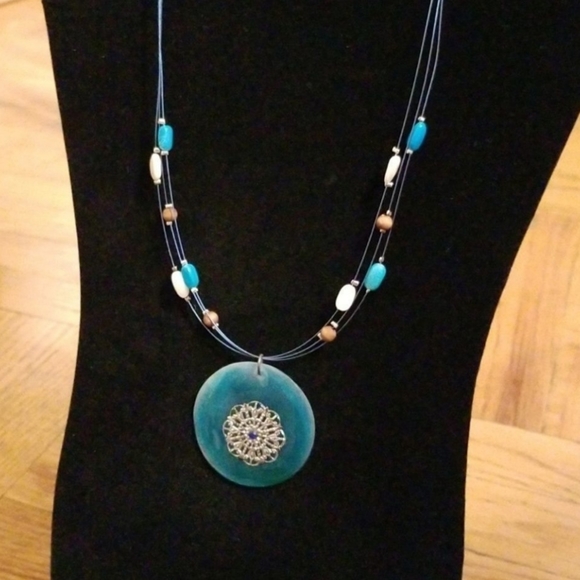 Avon Blue Shell Disc Three Piece Giftset - Picture 5 of 6